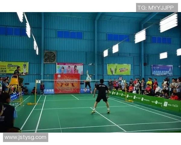 深圳羽毛球队进攻战术解析及其在羽毛球热点中的影响